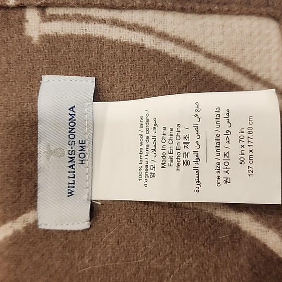 Willam Sonoma Home. New Forest Lambswool Throw and Matching Pillow. - Picture 8 of 12